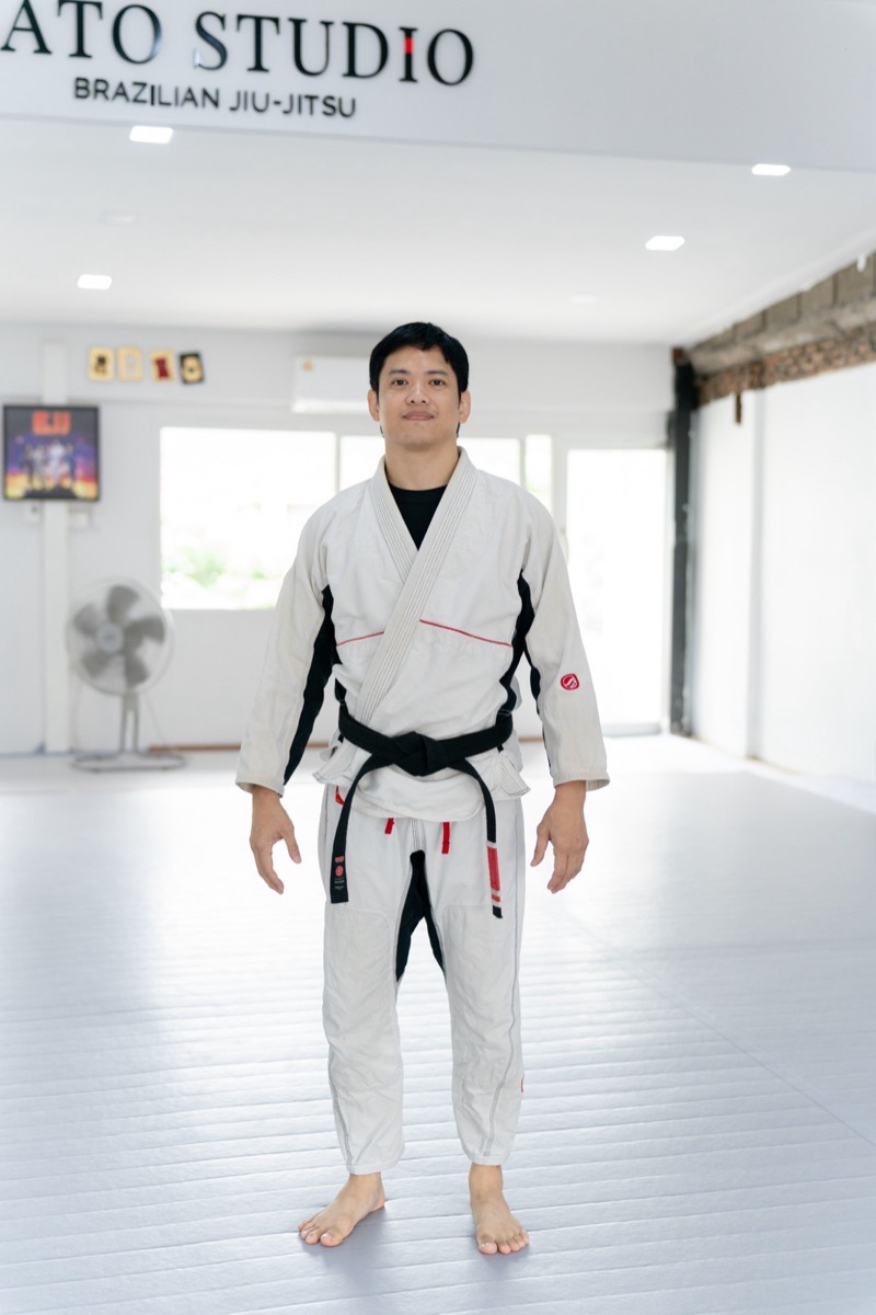 Head coach Nattakorn Mahittharithikrai, Brazilian Jiu-Jitsu black belt at Gato Studio BJJ in Chiang Mai